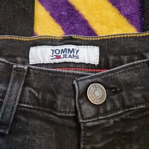 Tommy Hilfiger Men's Black Straight Jeans